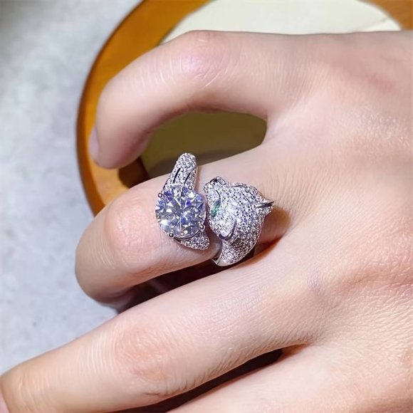 Jewelry - 925 Sterling Silver 2 Carat Moissanite Ring